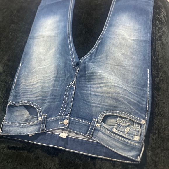 Jeans - Picture 1 of 2